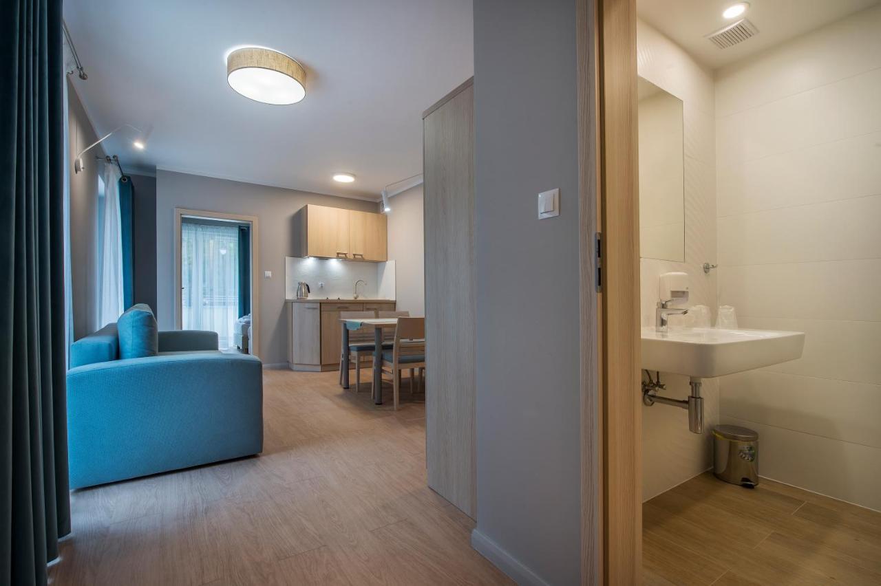 Apartamenty Resort ,,Cesarskie Ogrody"シフィノウイシチェ エクステリア 写真